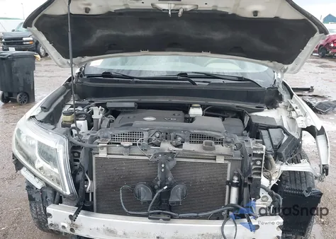 2013 Nissan Pathfinder Sv z USA, uszkodzony, nr VIN 5N1AR2MN5DC670722